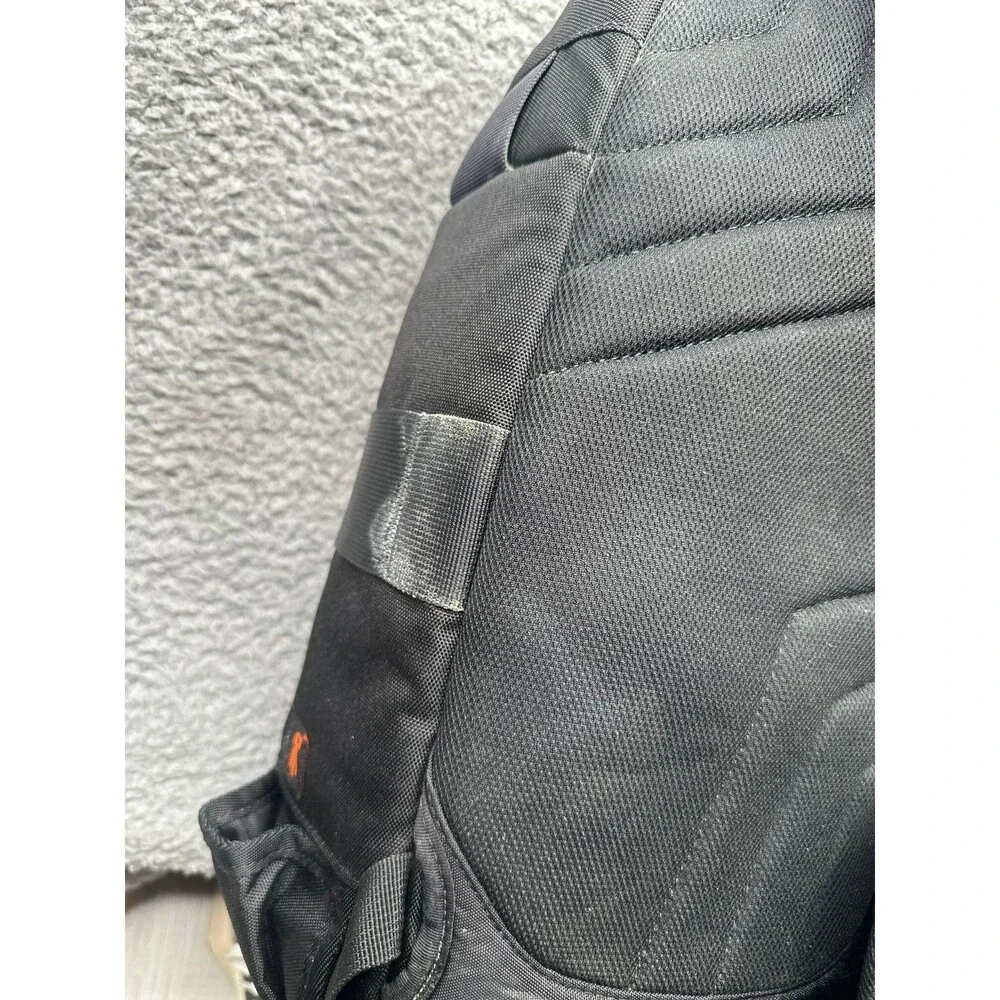 Lowepro Slingshot 102 a camera backpack